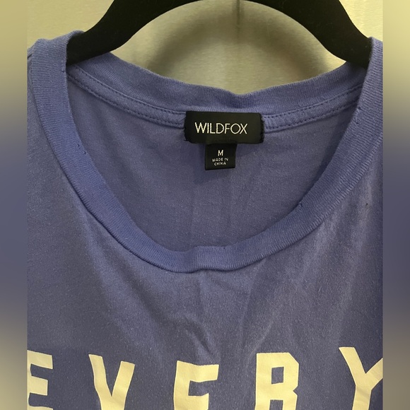 WILDFOX Every Hour is Happy Graphic Shirt Crop Happiness Statement Top Indigo M - Picture 6 of 11
